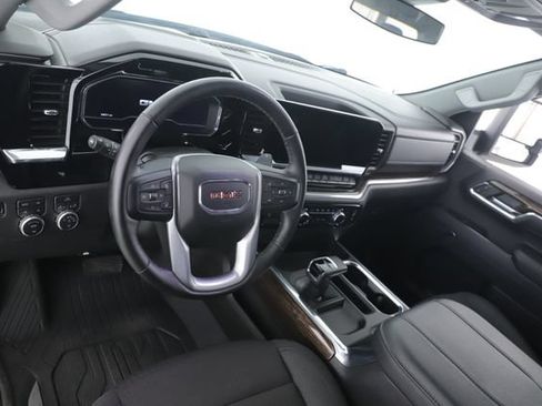 Used 2024 GMC Sierra 1500 Elevation AWD/4WD image 17