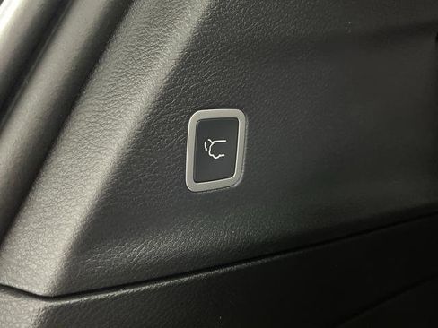 New 2026 Chrysler Pacifica Select w/ S Appearance Package image 14