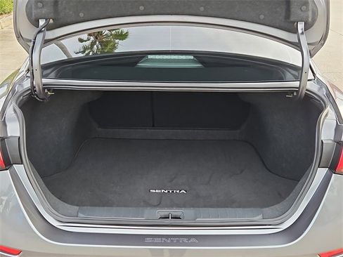 Used 2025 Nissan Sentra SV image 6