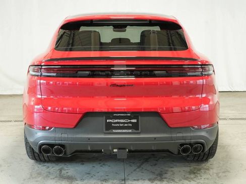 New 2026 Porsche Cayenne Coupe AWD/4WD image 12