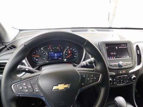 Used 2024 Chevrolet Equinox LT image 7