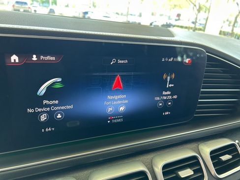 Used 2023 Mercedes-Benz GLS 450 4MATIC w/ AMG Line Exterior image 10