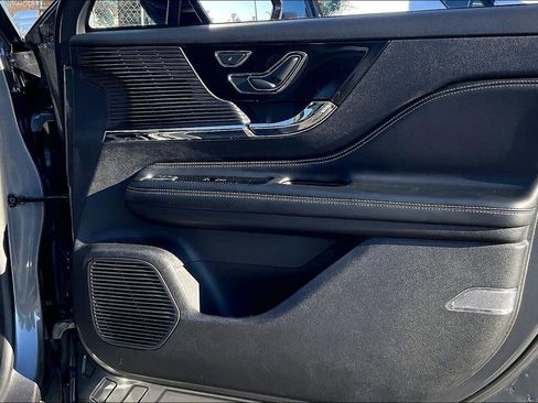 Used 2022 Lincoln Corsair AWD w/ Premium Package image 21