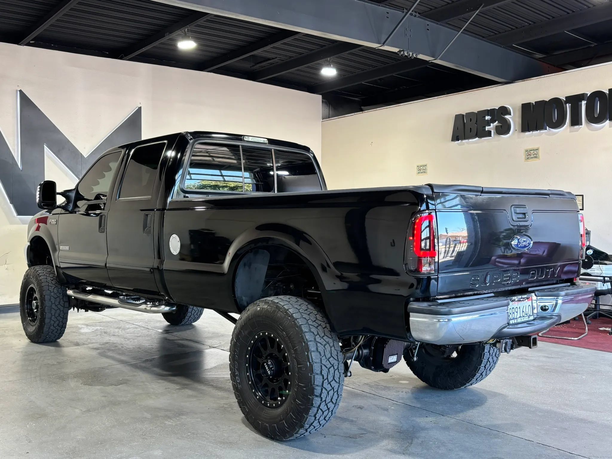 Used 2003 Ford F250 XLT AWD/4WD image 5