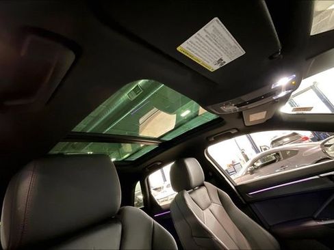 Certified 2025 Audi Q3 2.0T Premium Plus w/ Premium Plus Package image 22