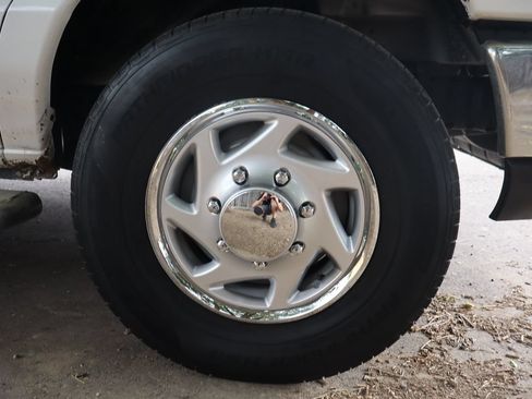 Used 2014 Ford E-250 and Econoline 250 w/ Power Group RWD image 38