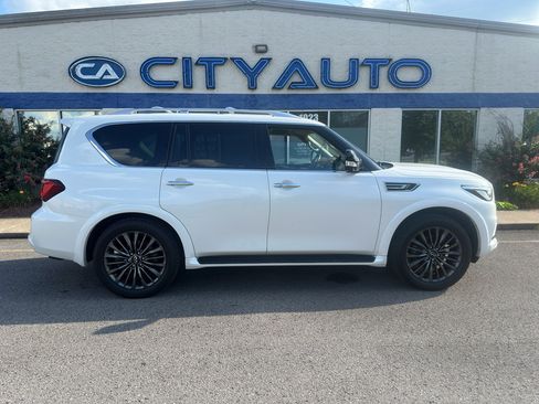 Used 2023 INFINITI QX80 Premium Select w/ Cargo Package AWD/4WD image 3