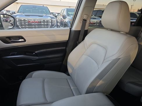 Used 2024 Nissan Pathfinder SL w/ SL Premium Package image 20