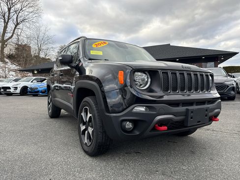 Used 2019 Jeep Renegade Trailhawk image 9