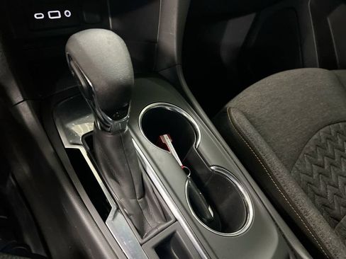 Used 2022 Chevrolet Equinox LT image 16