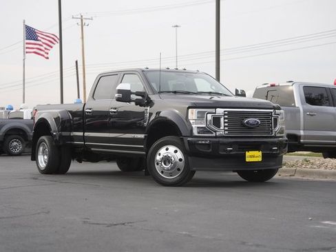 Used 2022 Ford F450 Platinum image 2