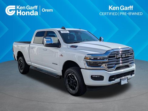 Used 2025 RAM 2500 Laramie AWD/4WD image 1
