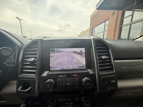 Used 2021 Ford F350 XLT w/ XLT Value Package RWD image 6
