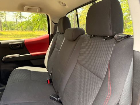 Used 2023 Toyota Tacoma SR5 RWD image 26