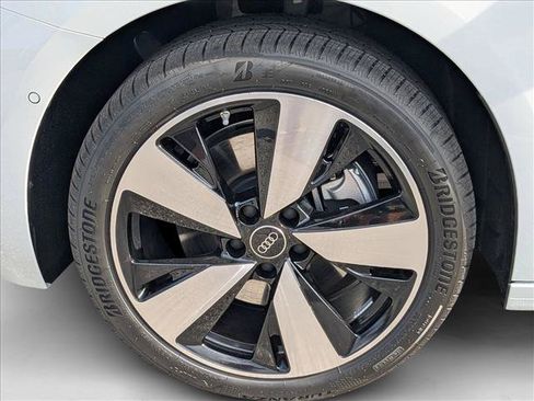 New 2025 Audi A5 2.0T Premium Plus w/ Premium Plus AWD/4WD image 9
