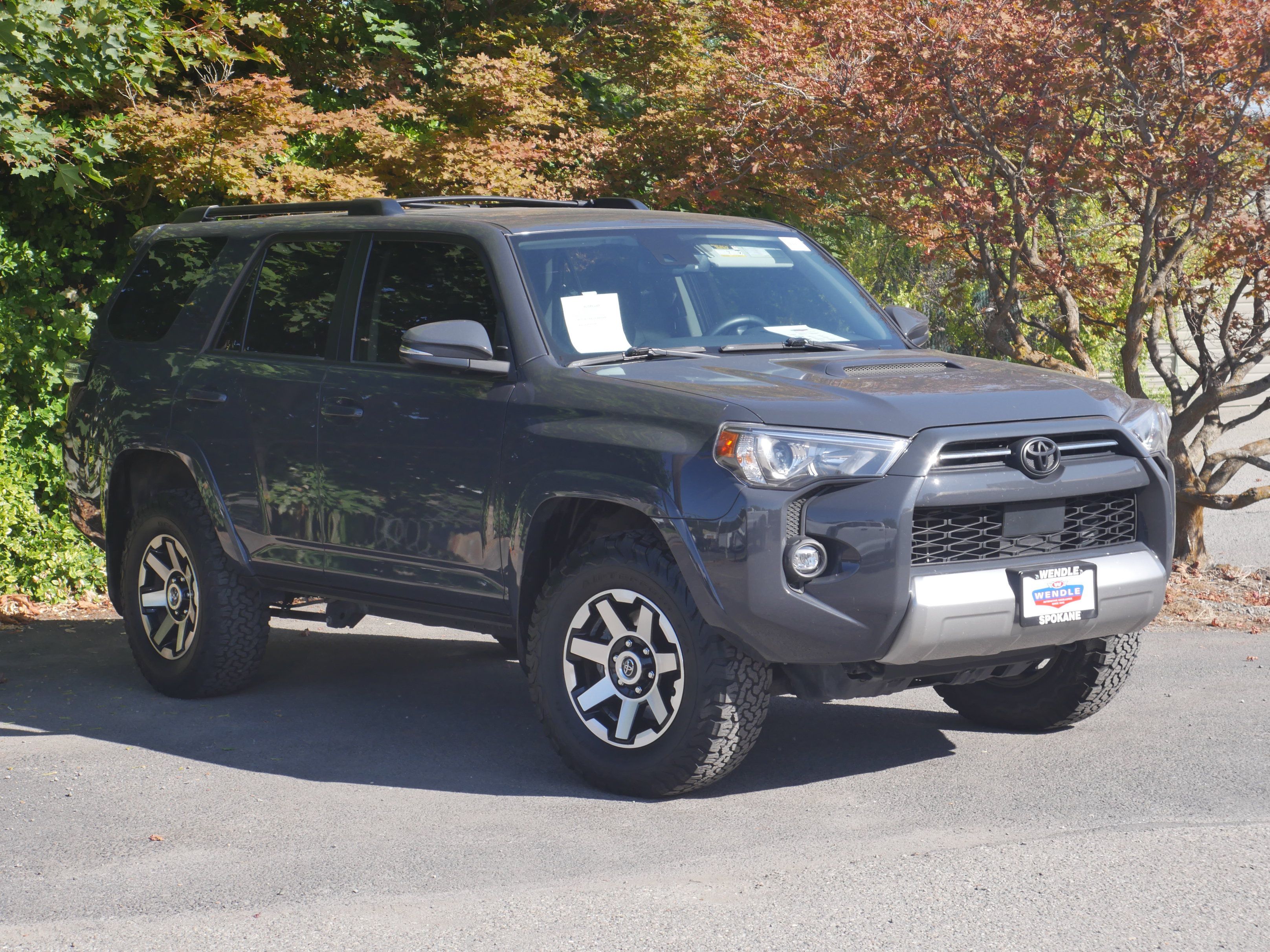 Used 2024 Toyota 4Runner TRD Off-Road Premium AWD/4WD image 30