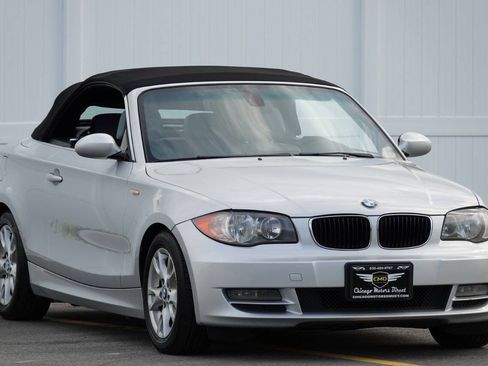 Used 2009 BMW 128i Convertible RWD image 36