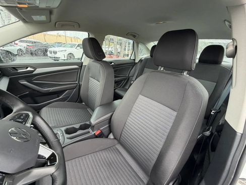 Used 2025 Volkswagen Jetta S FWD image 12