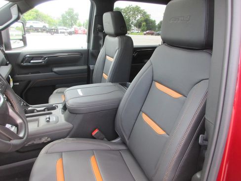 New 2026 GMC Sierra 2500 AT4 w/ AT4 Premium Plus Package AWD/4WD image 12