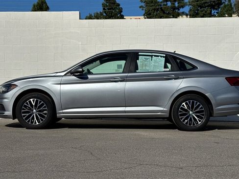 Used 2020 Volkswagen Jetta SE image 9