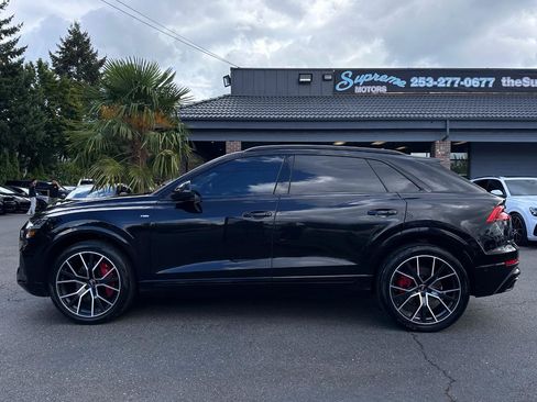 Used 2019 Audi Q8 Prestige w/ Luxury Package AWD/4WD image 3