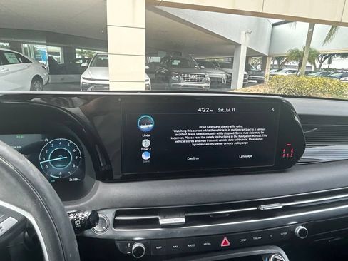 Used 2024 Hyundai Palisade Calligraphy AWD/4WD image 12