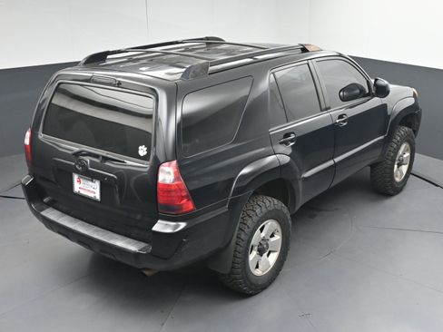 Used 2007 Toyota 4Runner SR5 AWD/4WD image 32