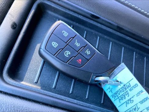 Used 2021 Chevrolet Tahoe Z71 w/ Z71 Off-Road Package image 11