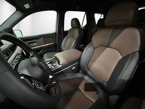New 2026 Honda Pilot TrailSport image 13