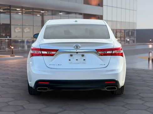 Used 2015 Toyota Avalon XLE FWD image 10