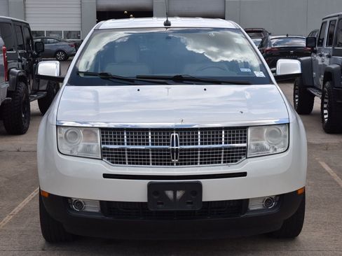 Used 2010 Lincoln MKX 2WD image 3