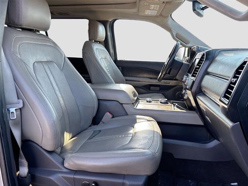 Used 2020 Ford Expedition Max Limited w/ Equipment Group 301A image 30