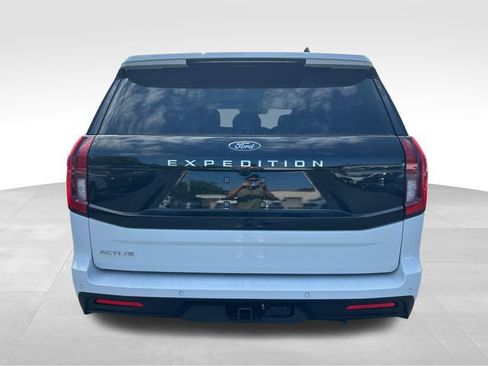 New 2026 Ford Expedition Active RWD image 4