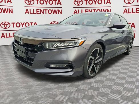 Used 2018 Honda Accord Sport image 3