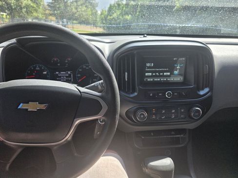 Used 2017 Chevrolet Colorado W/T w/ WT Convenience Package RWD image 14