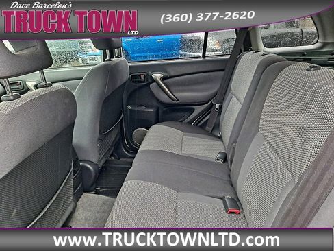 Used 2005 Toyota RAV4 2WD image 12