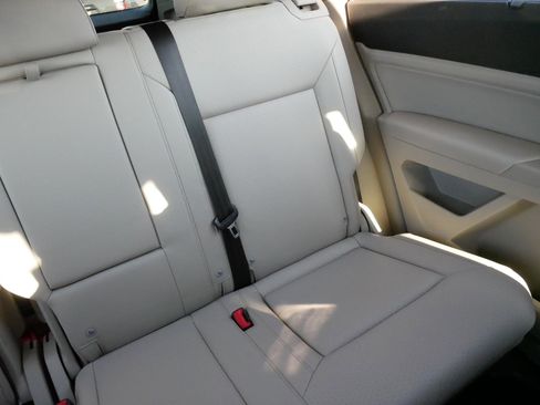 Used 2019 Volkswagen Atlas SE w/ Panoramic Sunroof Package image 14