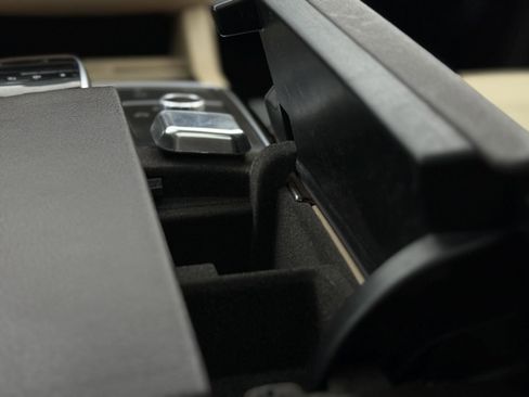 Used 2018 Mercedes-Benz GLE 350 4MATIC image 21