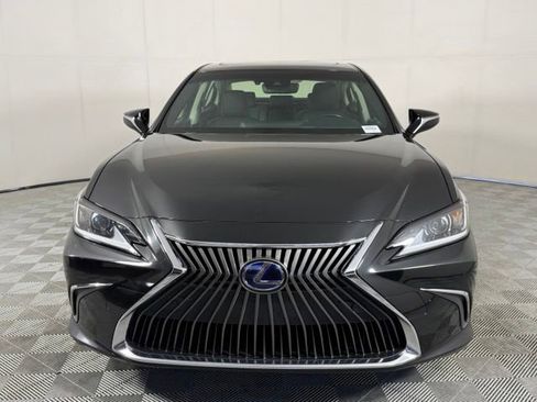 Used 2019 Lexus ES 300h w/ Premium Package FWD image 11