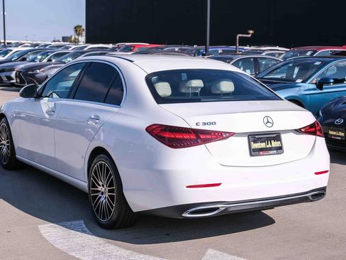 Used 2023 Mercedes-Benz C 300 Sedan image 4