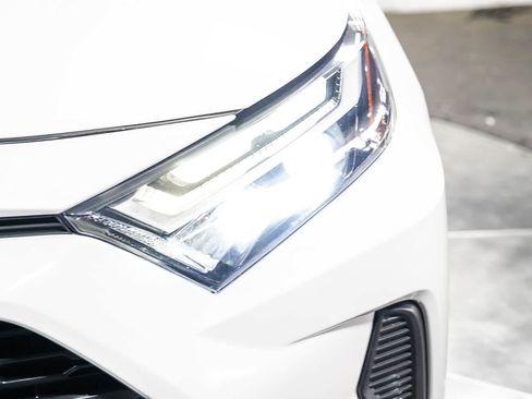 Certified 2023 Toyota RAV4 XLE w/ Convenience Package FWD image 8