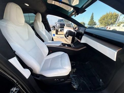 Used 2024 Tesla Model X AWD/4WD image 8