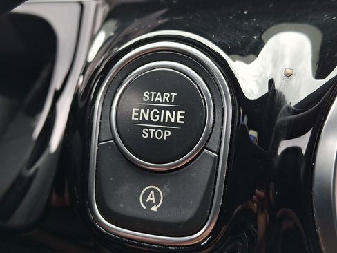 Used 2022 Mercedes-Benz GLA 250 4MATIC image 22