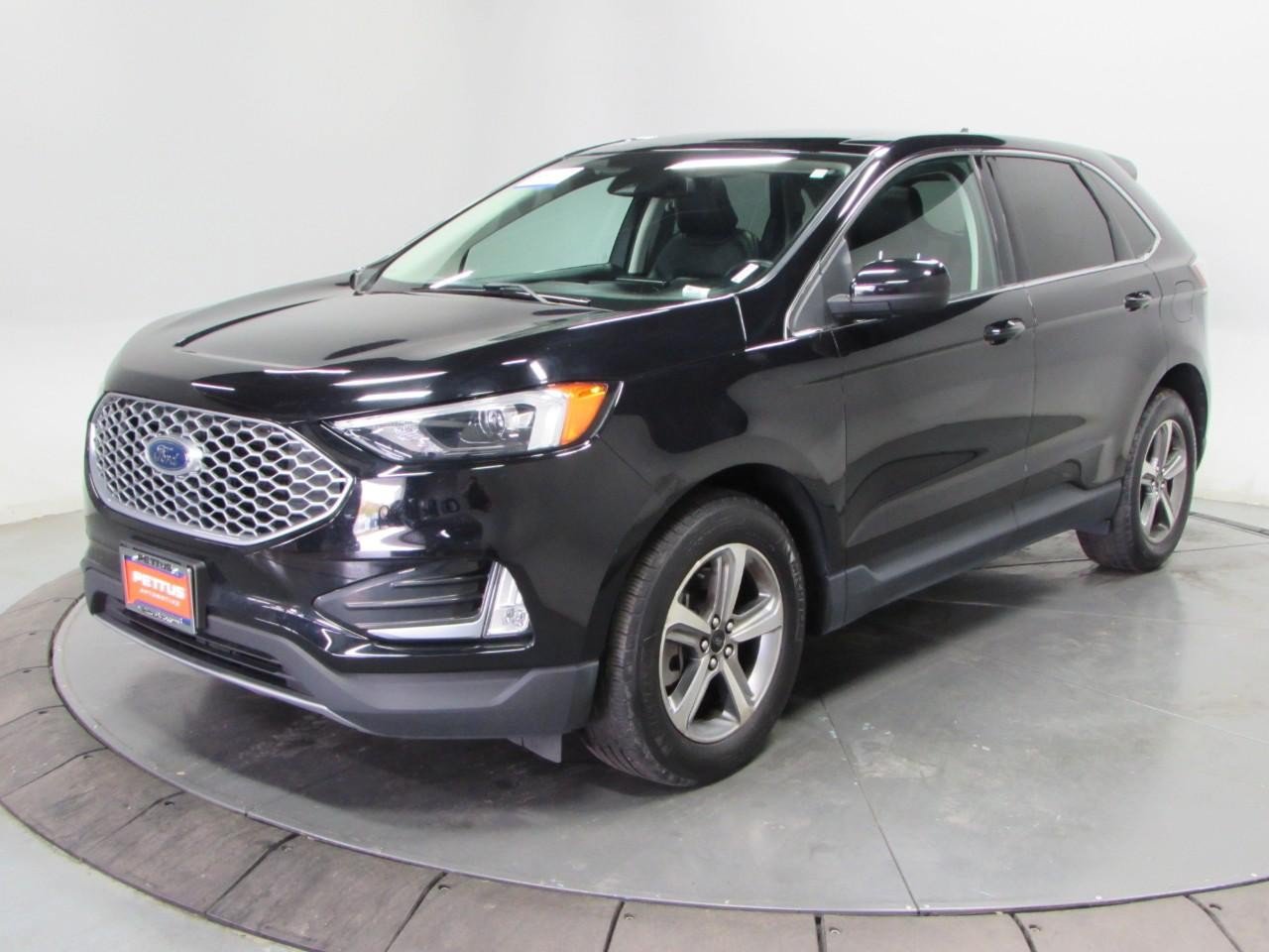 Used 2024 Ford Edge SEL w/ Convenience Package AWD/4WD image 3