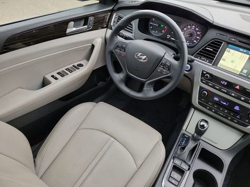 Used 2016 Hyundai Sonata Limited w/ Option Group 04 image 14