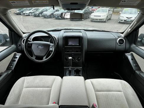 Used 2008 Ford Explorer XLT RWD image 12