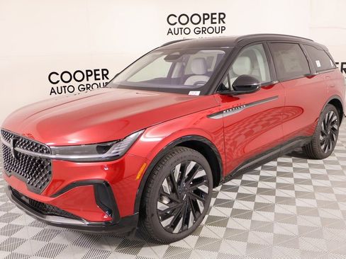 New 2026 Lincoln Nautilus Reserve w/ Jet Appearance Package image 10