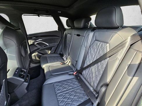 New 2026 Audi SQ5 Premium Plus AWD/4WD image 16