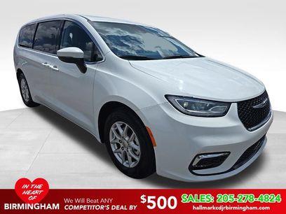 Used 2023 Chrysler Pacifica Touring-L