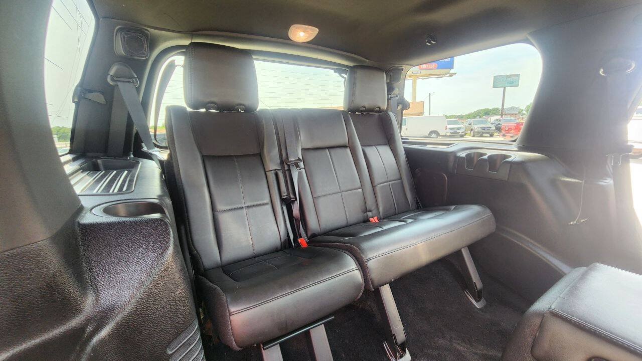 Used 2013 Lincoln Navigator 4WD image 23
